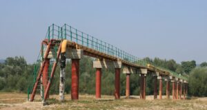 Hungary Faces Potential Energy Crisis as Russian Oil Transit Suspended